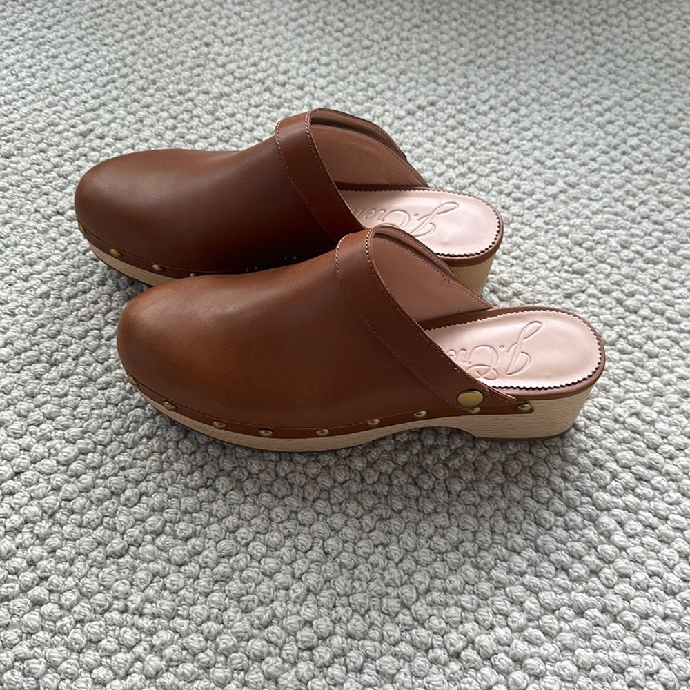 J. Crew clogs 8.5